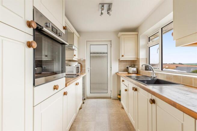 A35 - 12, Charleton Way, Kingsbridge - 251010.jpg