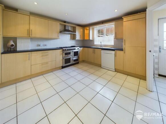 Kitchen.jpg