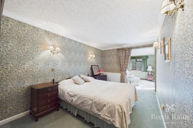 3 bed Bungalow for sale Image 11