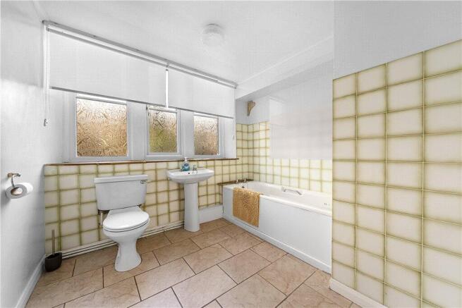 2 bed Apartment for sale Image 10