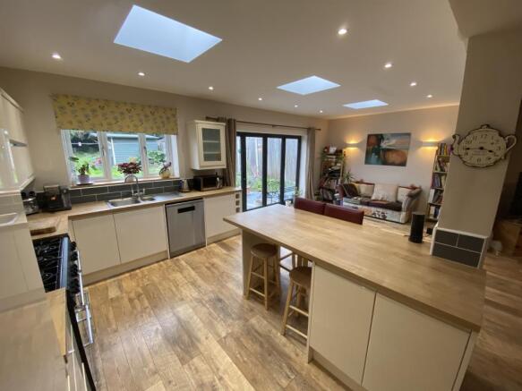 Open Plan Living Space (3)