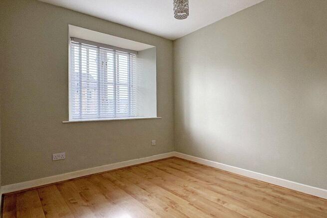 2 bed Apartment for sale Image 7