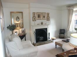 Flat 1, 84, High Street, Odiham RG29 1LP