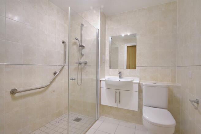8548356-interior16-800.JPG