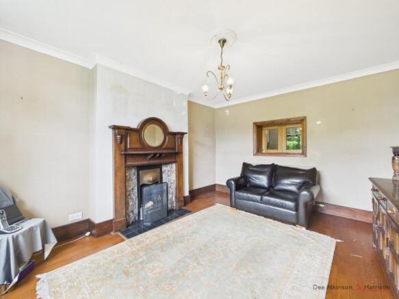 4 bed Detached for sale Image 8