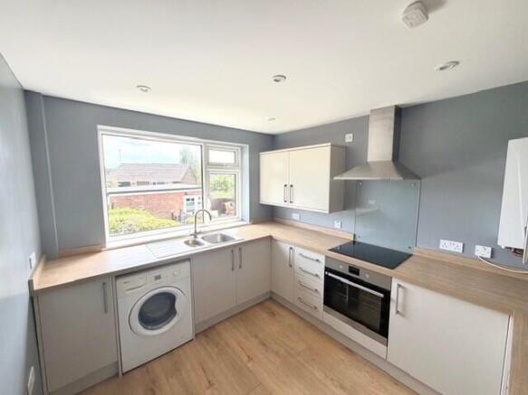 Glanfield Walk, Bury St. Edmunds, Suffolk, IP33 photo 4