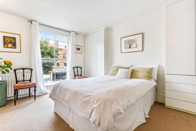 House in London - View 5