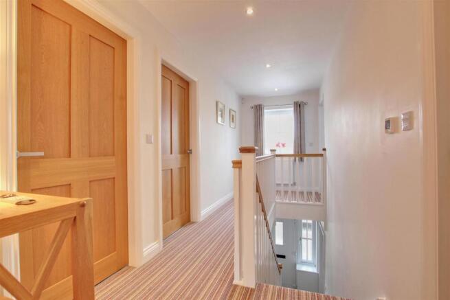 PART GALLERIED LANDING