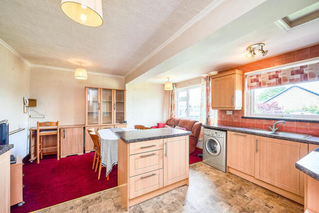 Kitchen/Dining