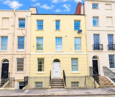 Flat 7, 16 Grosvenor Street, Cheltenham, GL52 2SG