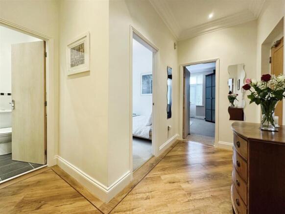 Clarendon Street, Leamington Spa photo 3