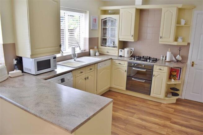 Kitchen / Breakfast Room