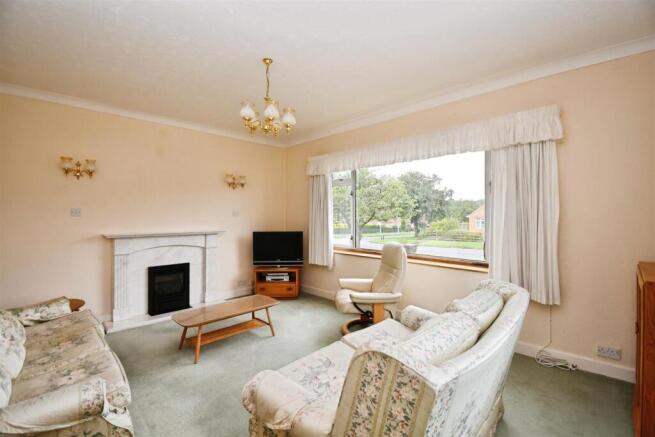 a14af29f-88 20Woodlad 20Dr 20 288 29.JPG