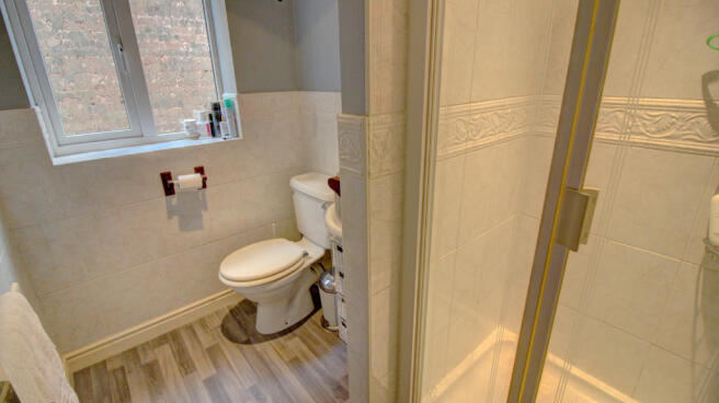 En Suite to Master
