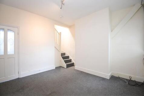 Woodfield Grove, Eccles, M30