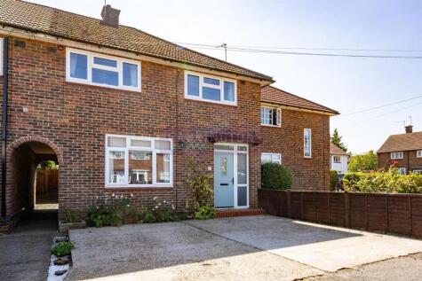 Knebworth Path, Borehamwood