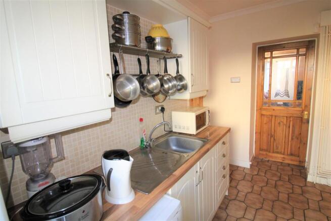 Another view of kitchen