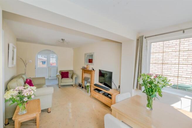 18, Badgers Way, Heath Hayes, Cannock, Staffordshi
