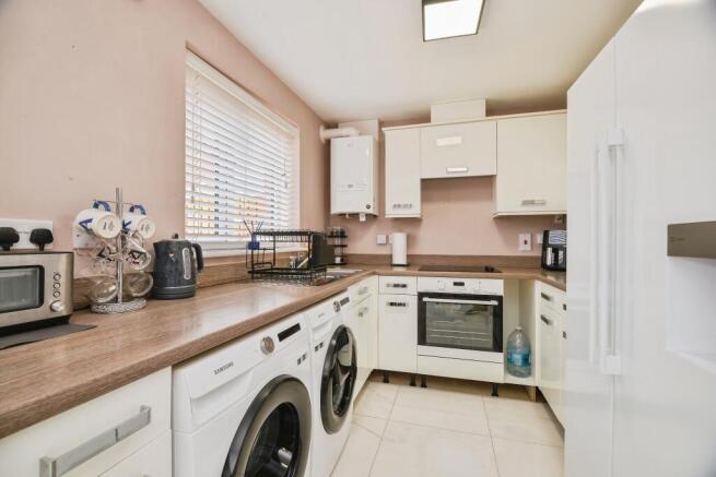 3 bed Detached for sale Image 8