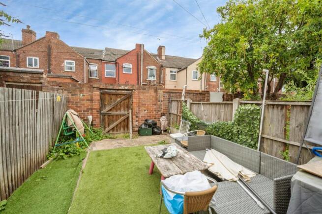 2 bed Terraced for sale Image 10