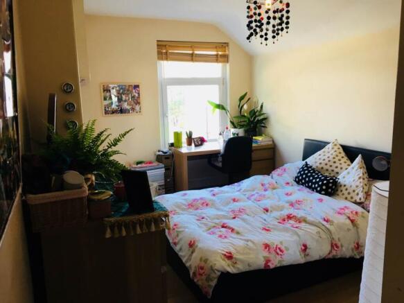 First Floor Rear Bed