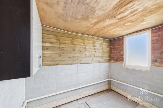 2 bed Semi-Detached for sale Image 11