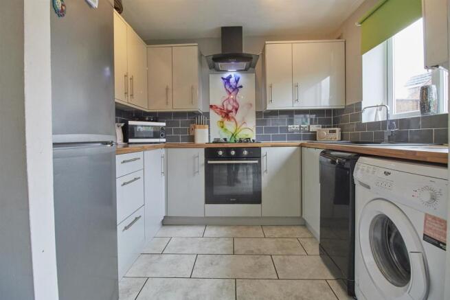Refitted Kitchen to Rear