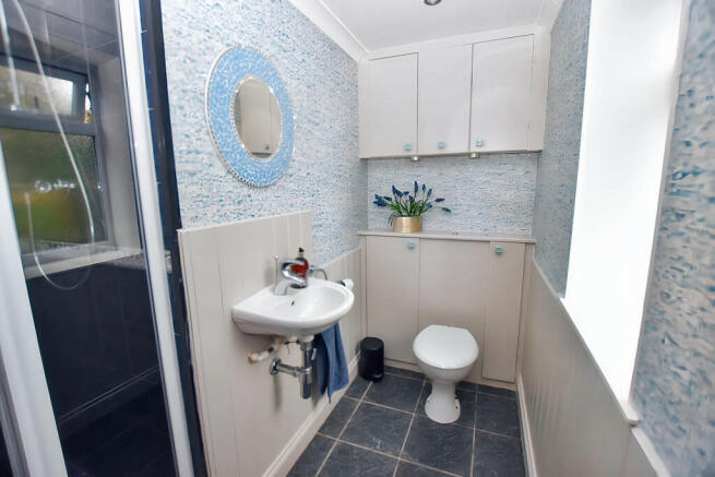 GF Shower Room