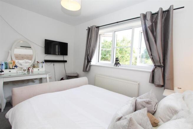BEDROOM 1.2.jpg