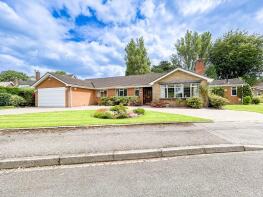 1, Fairgreen Way, Streetly B74 3EY