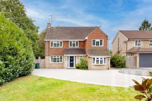 7, High Oaks, Southgate, Crawley RH11 8PJ