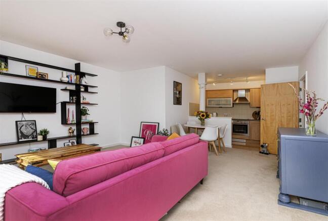 1 bed Apartment for sale Image 10