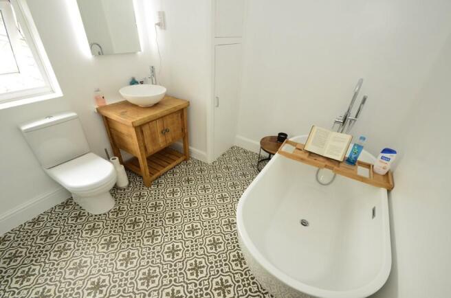 Photo 18