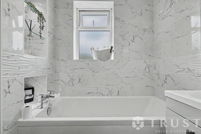 2 bed Terraced for sale Image 12