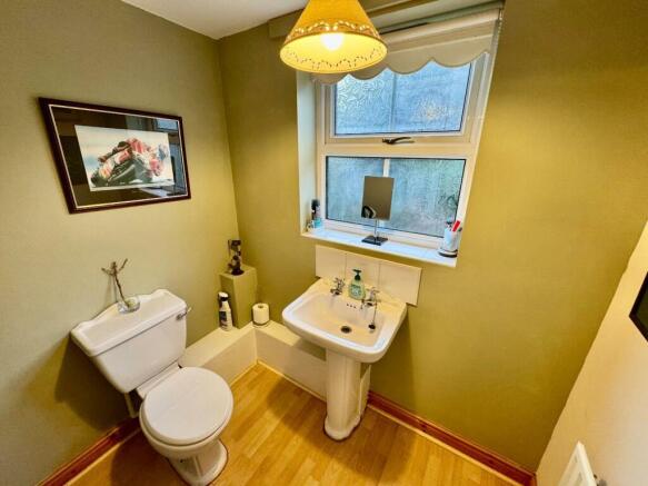 DOWNSTAIRS CLOAKROOM