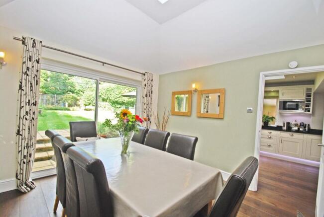 Dining room to kitch