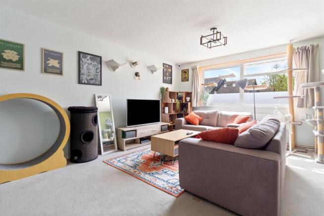 Cedar Court, 2-006.jpg