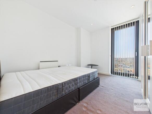 2 bed Apartment to rent Image 12