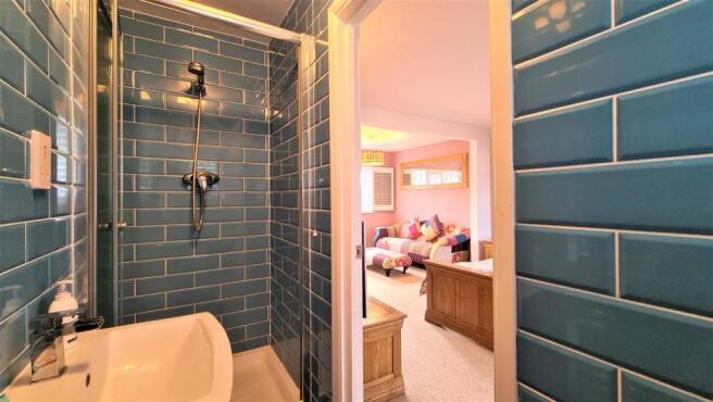 Ensuite Shower Room