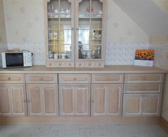Kitchen b.JPG