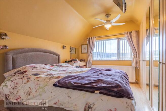 2 bed Detached for sale Image 6