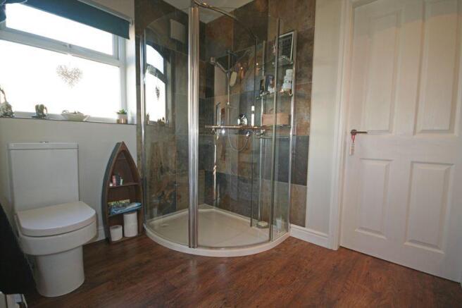 En-Suite Showe...