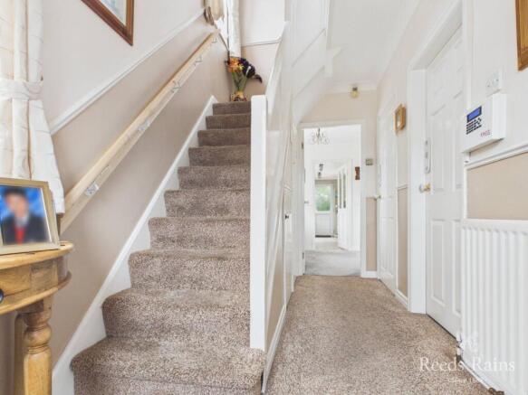 3 bed Semi-Detached for sale Image 6