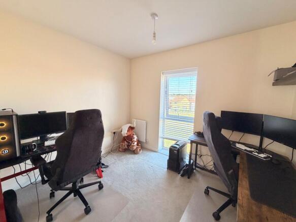 2 bed Flat to rent Image 7