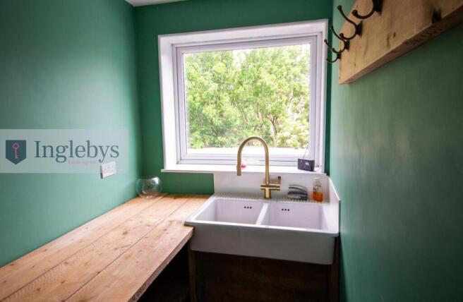 3 bed Terraced for sale Image 5