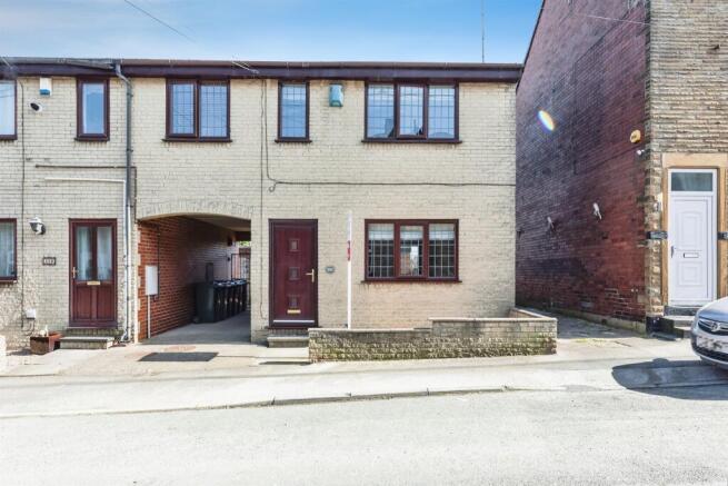 3 bed Semi-Detached for sale in west ardsley