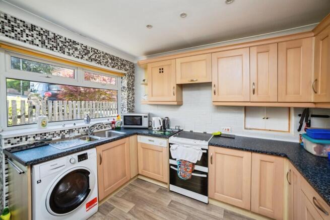3 bed Detached Bungalow for sale Image 5