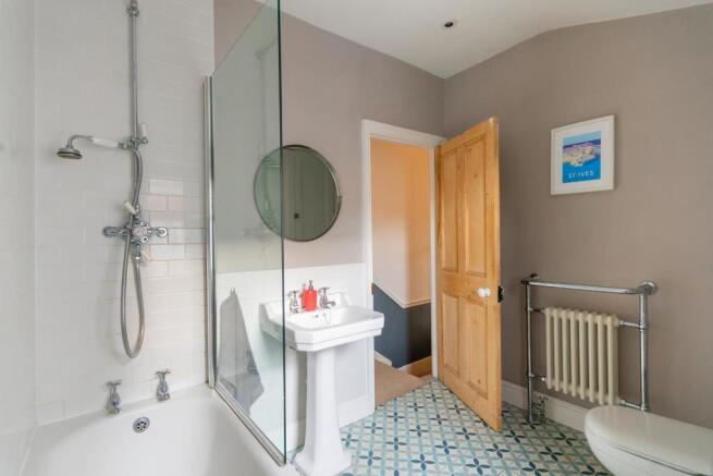 DAORKCOTSREVAH01 - Bathroom A.jpg