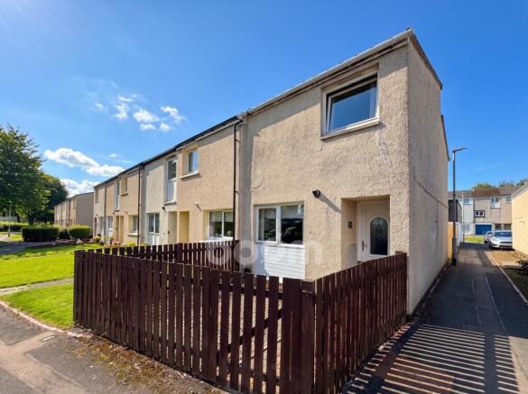 Culzean Place, Kilwinning two bedroom end terraced