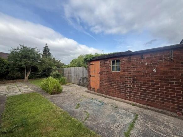 2 bed Semi-Detached to rent Image 7